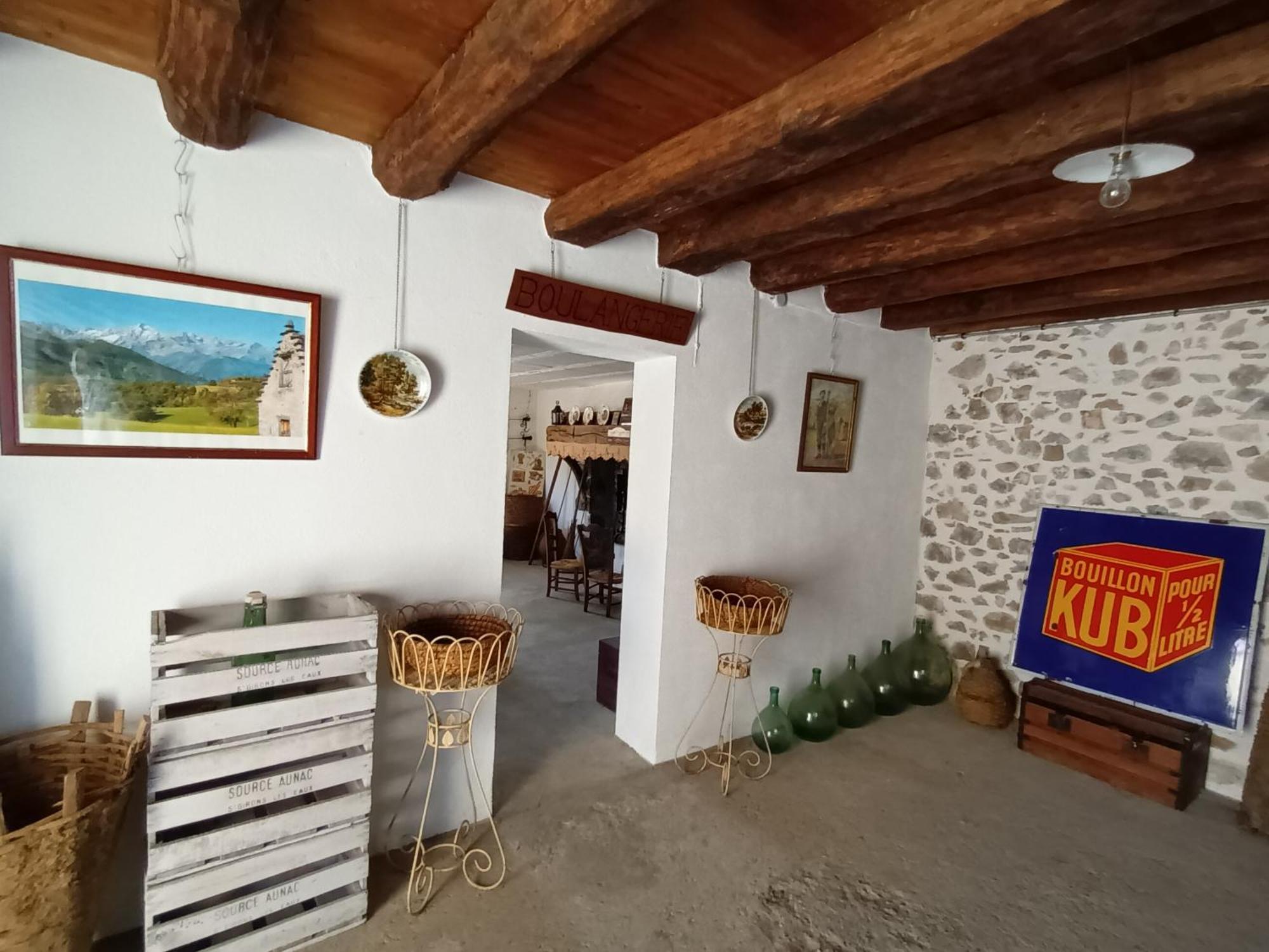 Le Clos Fleuri Caumont  Luaran gambar